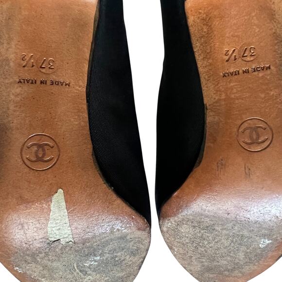 Chanel Black Interlocking CC Logo Nylon Pumps, US7.5,/T37.5 - Picture 13 of 15